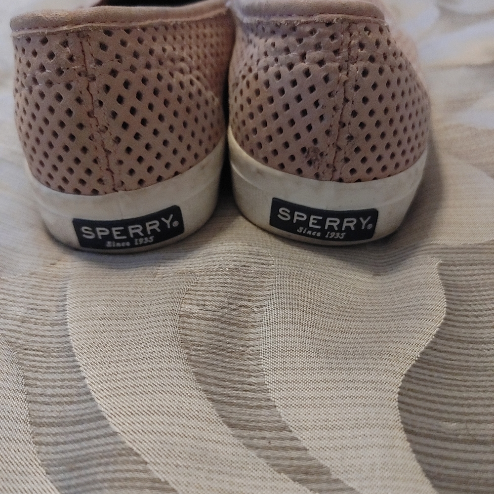 Sperry's - Picture 2 of 2